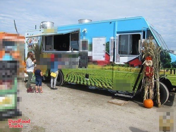 2015 Custom-Built Diesel Step Van Kitchen Food Truck with Corn Roaster.