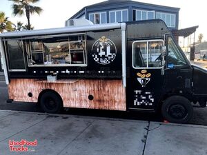 Well-Maintained 2001 Freightliner M Line Custom Coffee and Tea Truck