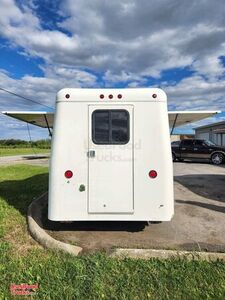 Ready to Serve Used 2000 Stater Mobile Food Concession Trailer