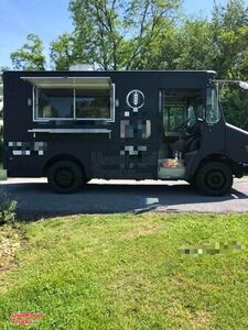 2004 Freightliner MT45 Diesel Kitchen Food Truck-Fully Equipped Mobile Food Unit.