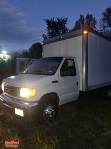 LOW MILES  2006 Ford Super Duty 359 Partial Conversion Food Truck / Pizza Truck.