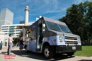 Freightliner Food Truck Commercial Mobile Kitchen
