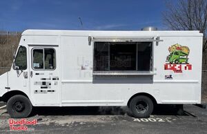 Chevrolet P30 Step Van Kitchen Food Truck with Pro Fire Suppression System.