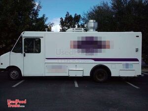 2001 Ford Utilimaster Commercial Catering Truck