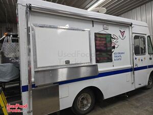 Well Equipped - Chevrolet P30 Ice Cream and Coffee Truck