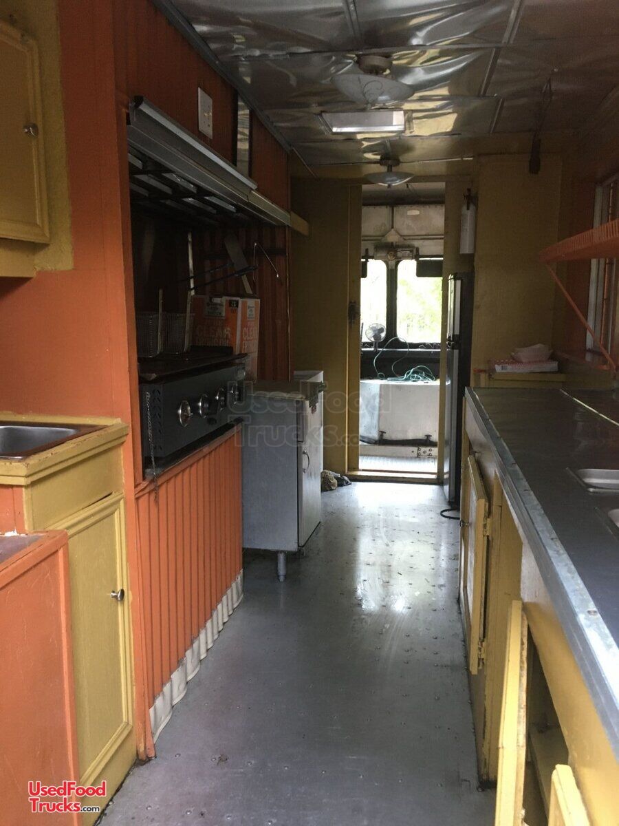 Used Chevrolet P30 Step Van Food Truck Fry Kitchen Used Chevrolet P30 Step Van Food Truck Fry Kitchen