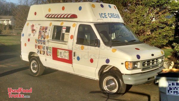 2000 Ford E250 16' Ice Cream Truck / Used Mobile Ice Cream Unit.