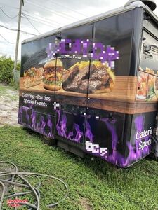 Compact 2015 Used Mobile Kitchen Unit / Street Food Concession Trailer