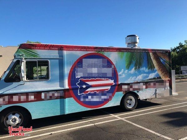 30' Fully-Equipped Diesel Chevrolet Kitchen Food Truck / Used Mobile Kitchen