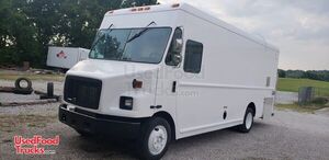 2000 18' Freightliner MT45 Diesel Food Truck with Brand New Kitchen Build-Out.