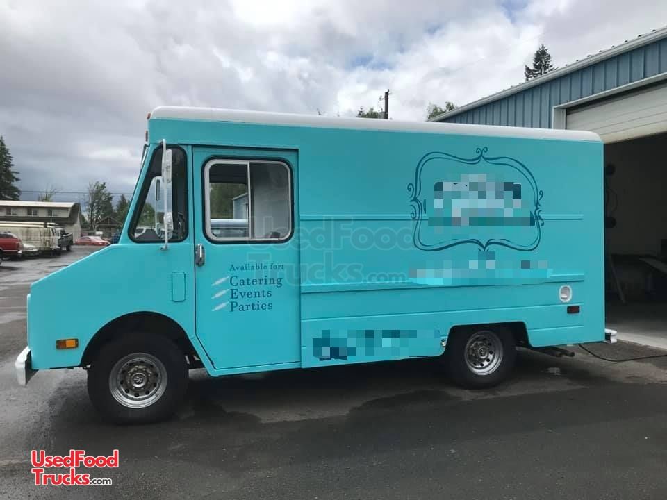 Ready to Serve Turnkey P30 Chevrolet Stepvan Food Truck/Used Mobile Food Unit