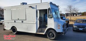 Ready to Work Chevrolet P30 Very Clean Mobile Kitchen Food Truck