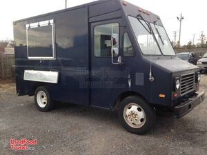 Chevy P30 Food Truck