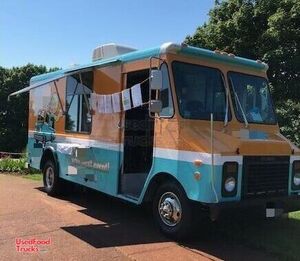 Chevrolet 21' P30 Step Van Food Truck / Commercial Mobile Kitchen.