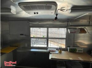 Brand New 2021 Anvil Barbecue Concession Trailer with Screened Porch
