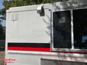 2004 Chevrolet P42 Step Van Food Truck | Mobile Food Unit