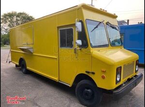 Ready To Go - Chevrolet P40 Diesel Food Truck | Mobile Food Unit