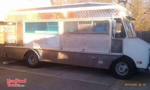 1986 - Chevy P30 Stepvan Food Truck / Lunch Truck