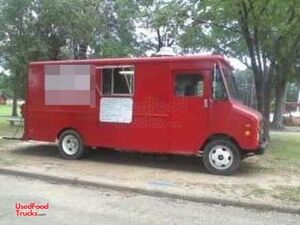 1993 - 19' GMC Grumman Food Truck.