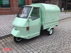 Charming - Piaggio Ape Mobile Tap Bar Beverage Tricycle