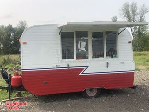 Vintage Arrow 1965 Concession Trailer.