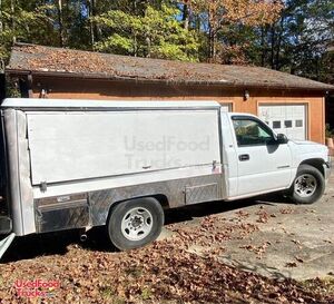 Preowned - 2000 GMC Sierra 2500 Lunch Serving Food Truck