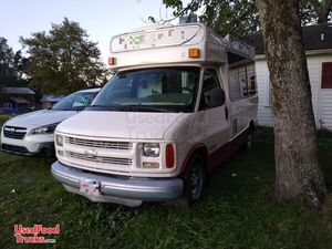 2000 - 17' Chevrolet Express Van Mobile Ice Cream / Gelato Business.