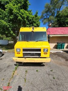 2000 Utilimaster Workhorse Ice Cream Truck | Mobile Business Vehicle.