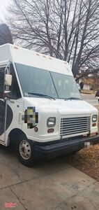 2006 Ford Utilimaster Step Van Kitchen Food Truck with Pro-Fire System