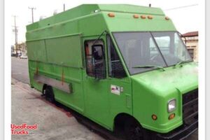 2003 - Ford Gourmet Food Truck / Mobile Kitchen
