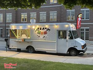 2003 27' Workhorse P42 All-Purpose Taco Food Truck Mobile Kitchen Unit w/ Pro Fire System