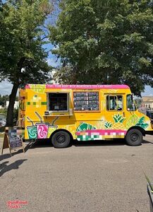 Turnkey Chevrolet P30 Smoothie/Coffee Food Truck Mobile Vending Unit