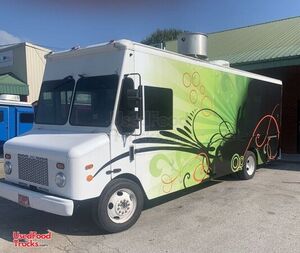 2006 Chevy Workhorse Step Van 24' Kitchen Food Truck with Pro-Fire.