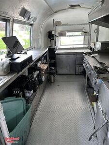 Vintage 1968 9' x 23' Airstream Kitchen Food Concession Trailer w/ 2009 Ford F350 Truck