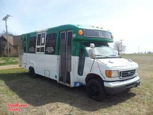 2006 - Ford E450 Food Truck.