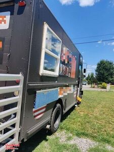 Freightliner MT45 Diesel Step Van Food Truck / Used Mobile Kitchen