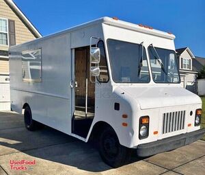 Grumman Olson P30 Step Van All-Purpose Food Truck