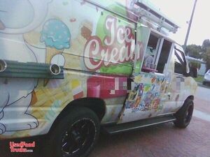Ready to Serve Used 2000 Ford Super Van E250 Food and Ice Cream Truck