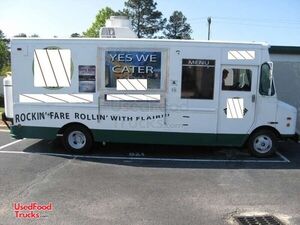 1996 - 23' x 7' Mobile Kitchen / Food Truck - Turnkey Business
