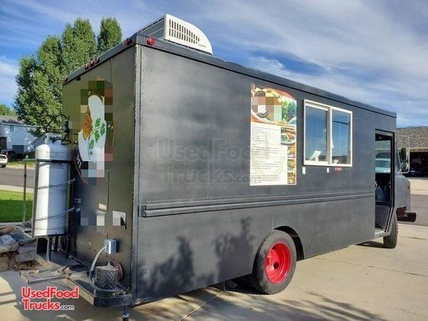 Super Spacious Diesel Chevrolet P30 Permitted Mobile Kitchen Food Truck.