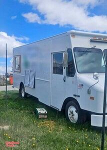 2008 26' Freightliner MT45 Ice Cream/Snowball Concession Truck