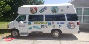 Ready to Sell Used Ice Cream Truck / Ice Cream Store on Wheels.