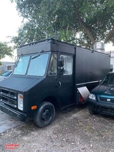 22' Chevrolet CV Step Van Food Truck with a Newly-Built Kitchen