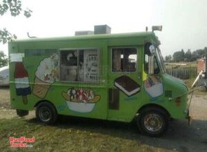 Used Step Van Diesel Ice Cream Truck/ Mobile Soft Serve Unit.
