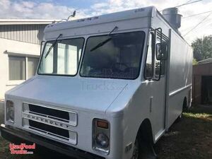 Chevrolet P30 Mobile Kitchen Food Truck with Pro Fire Suppression System