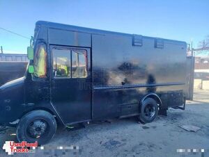 Well Equipped - 2004 Chevrolet P40 All-Purpose Food Truck