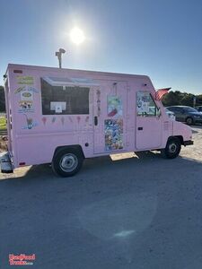 Used - 9.5' UMC Utilimaster Aeromate Ice Cream Truck | Mobile Vending Unit
