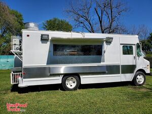 24' GMC Grumman Olson Food Truck with Brand NEW 2020 Kitchen Build-Out