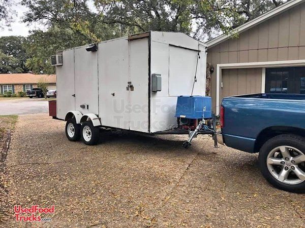 Gorgeous 2006 - 16' Food Concession Trailer / Ready to Work Mobile Kitchen