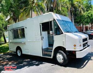 2000 Chevrolet Professional Kitchen Food Truck with ProTex Fire Suppression.